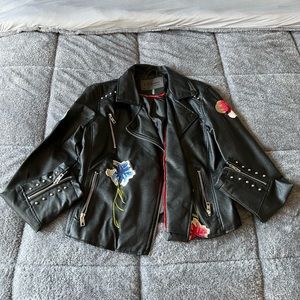 Ci Sono by Cavalini black jacket with embroidered flowers, size Medium